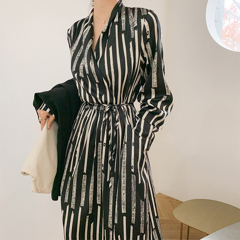 Black Striped Sheath Chiffon Dress