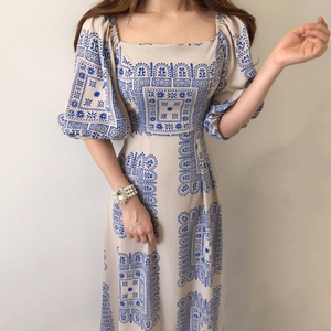 Summer Vintage Loose Beige Dress with Blue Print